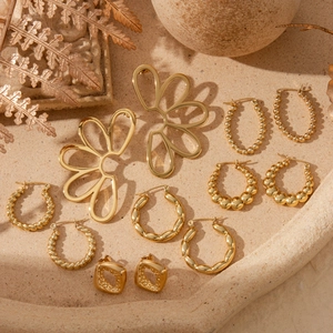 Elegant Stainless Steel Gold Plated Hoop Earrings For Women Twisted Beaded Geometric Hollow Flower Design Jewelry