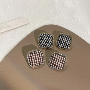 Houndstooth pattern square stud earrings with zircon borders in black and brown colors
