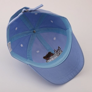 Light blue bear embroidery cotton baseball cap with adjustable metal buckle and inner stitching