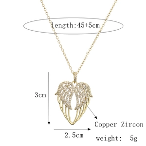 Tableau des tailles détaillé pour le pendentif ailes d'ange doré et zircons