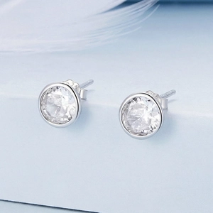 Sparkling round zircon stud earrings in S925 sterling silver with a minimalist design