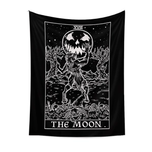 Detail des Mond-Tarotkarten-Designs auf schwarz-weißem gotischem Wandteppich aus Polyester