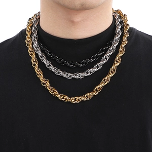 Colliers torsadés en acier titane poli en finitions or, argent et noir pour un look hip hop