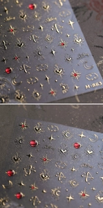 Dettaglio macro degli adesivi 3D dorati per unghie con stelle e lune e design M-863