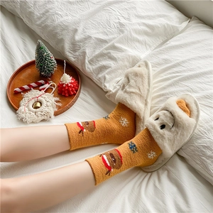 Chaussettes de Noël en polaire corail avec motif cerf et chaussons de maison en peluche