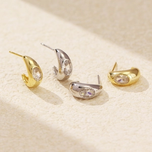 Minimalist S925 silver C-shape stud earrings with oval clear gemstones in gold and silver