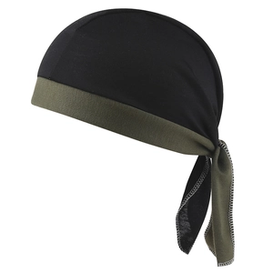 Bonnet pirate de cyclisme bicolore noir et vert olive avec sangles réglables