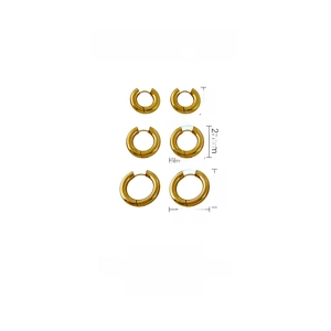 Size chart for 18K gold plated stainless steel hoop earrings in 20mm 24mm and 28mm