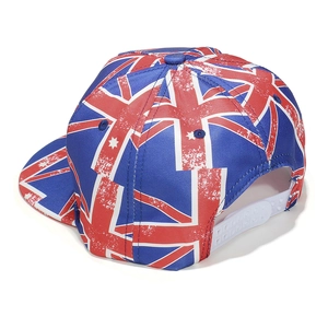 Detalle del cierre ajustable snapback en gorra de visera plana con bandera de Australia