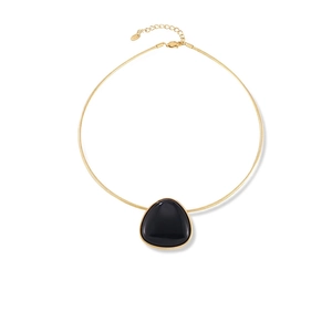 Vintage British Style Black Agate Pendant Necklace Geometric Triangle Design Titanium Steel Snake Bone Chain Jewelry Women
