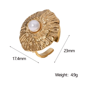Top view of gold plated pearl ring with dimensions 17.4mm diameter and 23mm height