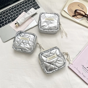 Chic silver quilted PU sanitary napkin storage pouch with ribbon zipper and heart texture