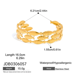 Détails des dimensions et du poids d'un bracelet jonc en acier inoxydable doré en forme de poisson