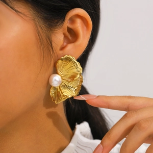 Vintage Flower Petal Earrings 18K Gold Plated Stainless Steel With Large White Artificial Pearl Hypoallergenic Jewelry For Women