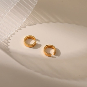 Minimalist French vintage C-shaped ear cuff with textured 18K gold-plated metal bead surface