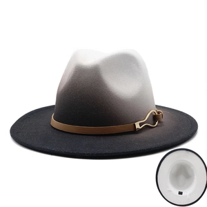 Chapeau fedora en feutre dégradé noir et blanc avec ceinture en cuir et boucle d'or