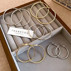 Minimalist Round Smooth Hoop Earrings Copper Body With Silver Earring Post Polished Fashion High-End For Women
