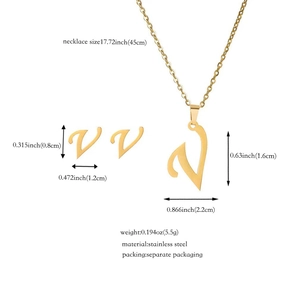 Specifiche dettagliate sulle dimensioni per set collana e orecchini a V in acciaio dorato