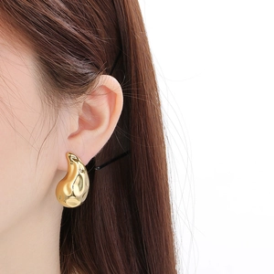 Polished gold drop crescent earrings in minimalist stainless steel for women