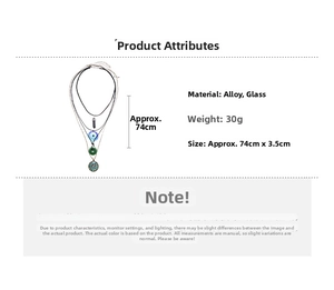 Détail du collier multi-rangs de 74 cm avec pendentifs en verre et mesure de la taille