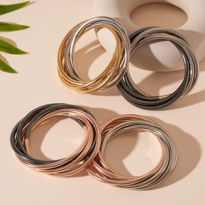Mehrlagige Schlangenknochen-Armbänder im Set in Gold, Silber, Roségold und Gunmetal-Optik