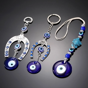 Retro Ethnic Evil Eye Horseshoe Keychain Alloy Glass Rhinestone Pendant Nazar Amulet Tribal Style Protection Hanging Charm For Bag Home Car Decoration