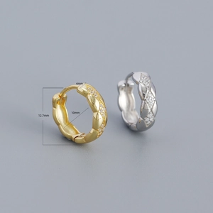 925 silver geometric diamond hoops in gold and silver finish with detailed dimensions