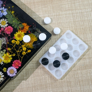 Kit de moules en silicone pour échiquier en résine avec fleurs séchées et pions