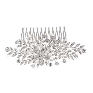 Pettine per capelli da sposa argento con eleganti fiori e foglie di strass su bianco