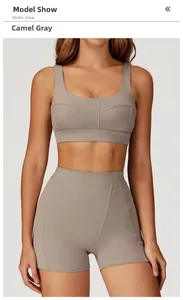 Set fitness due pezzi color Talpa con reggiseno sportivo e pantaloncini da yoga