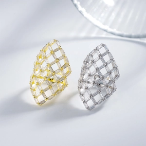 Luxe镂空网格 full-drill shield ring in gold and silver finish with rectangle zircons