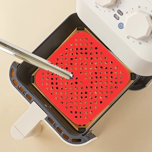 Tappetino in silicone rosso per friggitrice ad aria con fori e pinze in acciaio SUS 304