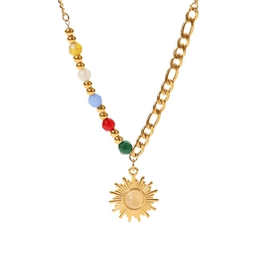 Collar retro francés de acero inoxidable oro 18K con colgante de sol y cuentas