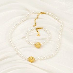 Bracelet En Künstliche Perles Élégant Avec Künstliche Perle En Acier Inoxydable Texturée Dorée Chaîne Réglable Bijoux Pour Femmes Mode