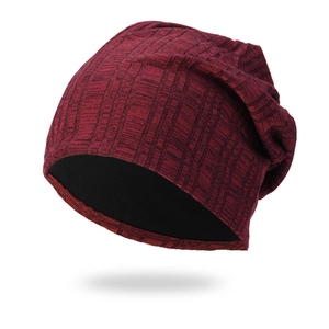 Dunkelweinrote Rippstrick-Beanie-Mütze mit schwarzem Futter für warmes Winter-Styling