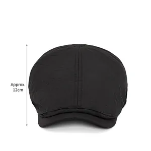 Quick-dry black flat cap for men and women featuring 12cm depth and breathable fabric