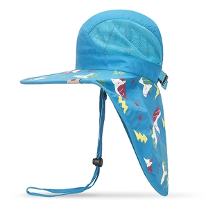 Chapeau de soleil enfant bleu ciel avec motif licorne et protection de nuque longue