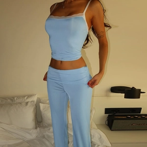 Top Canotta Sexy Con Bordo In Pizzo E Pantaloni A Zampa Vita Alta Poliestere Spandex Arricciato Yoga