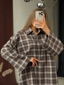 Loose fit coffee gray plaid shirt jacket for women with long sleeves and casual vintage style