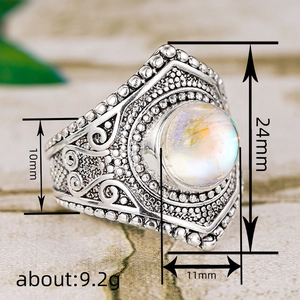 Bague bouclier bohème vintage avec pierre de lune synthétique et texture en métal