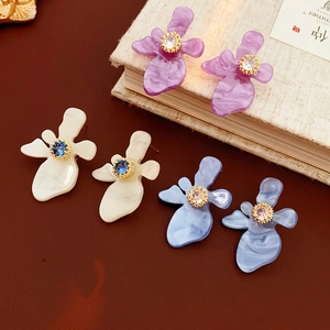 Boucles D'oreilles Fleurs Résine Cuivre Zircone Avec Tige En Argent Vintage Texture Marbre Bijoux Floraux Élégants Femmes
