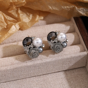 French vintage silver needle stud earrings with pearl and mesh rose floral design
