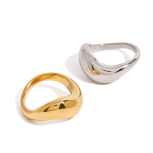 Anelli minimalisti a forma di onda in oro e argento con lucidatura a specchio lucida