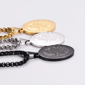 Halsketten mit Saint Christopher Anhänger aus Edelstahl in Gold, Silber und Schwarz