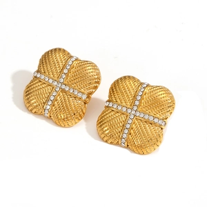 Vintage 18K gold plated stainless steel stud earrings with quilted texture and zircons