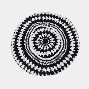 Béret rétro en crochet avec motif ajouré noir et blanc pour femme, style vintage