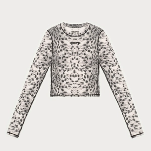 T-shirt court à manches longues avec imprimé léopard camouflage noir et blanc chic