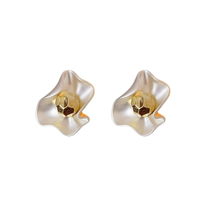Elegant gold plated wavy flower earrings with matte pearl white texture and metal core