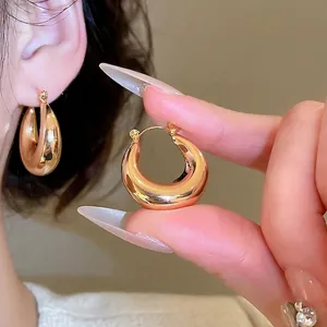 Boucles D'Oreilles Créoles Épaisses En Cuivre Doré Poli Bijoux Géométriques Minimalistes Pour Femmes Avec Tige En Argent