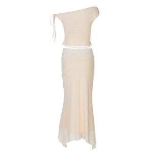 Detail of apricot two-piece set featuring mesh lace拼接 and one-shoulder drawstring top